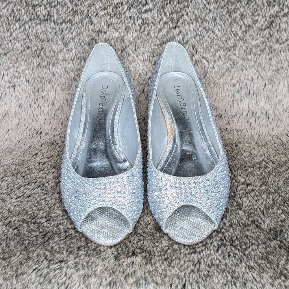 David's Bridal Peep Toe Low Wedge Silver AJUSTIN10 Women's 7 - Picture 3 of 11